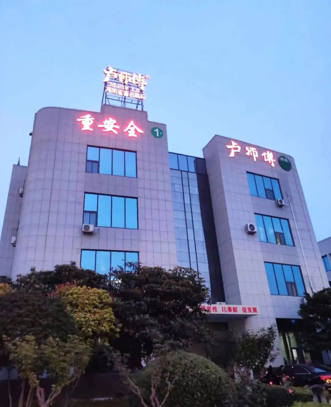 640-1.jpg 640-1.jpg